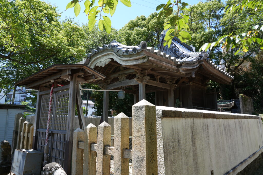 雑賀崎の神社
